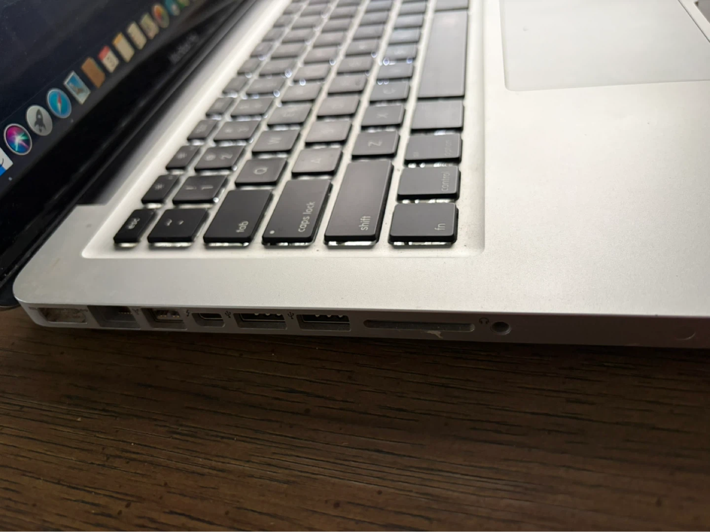 Apple MacBook Pro Laptop - photo 5
