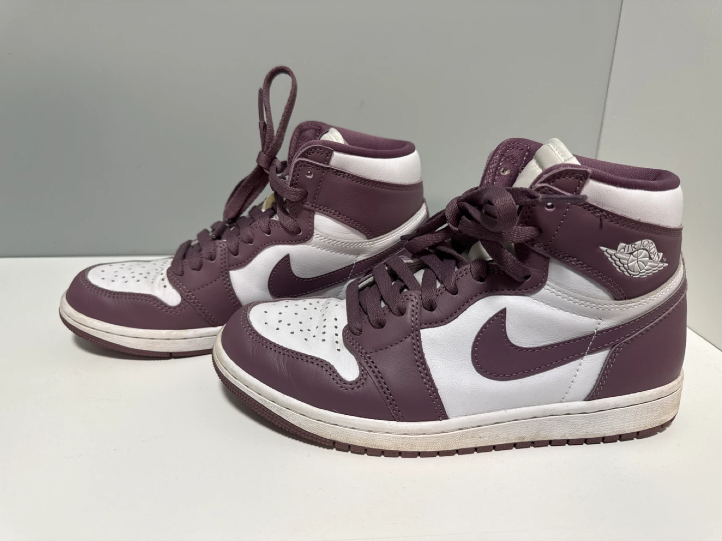 Air Jordan 1 Retro High OG 'Mauve