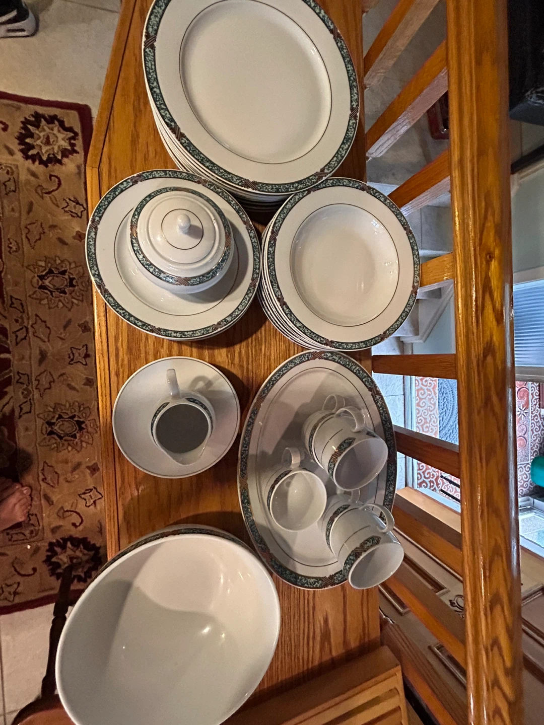 Dinnerware Set with Serving Bowl