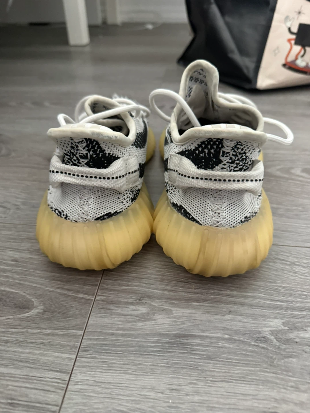 Adidas Yeezy Boost 350 V2 Zebra - photo 3