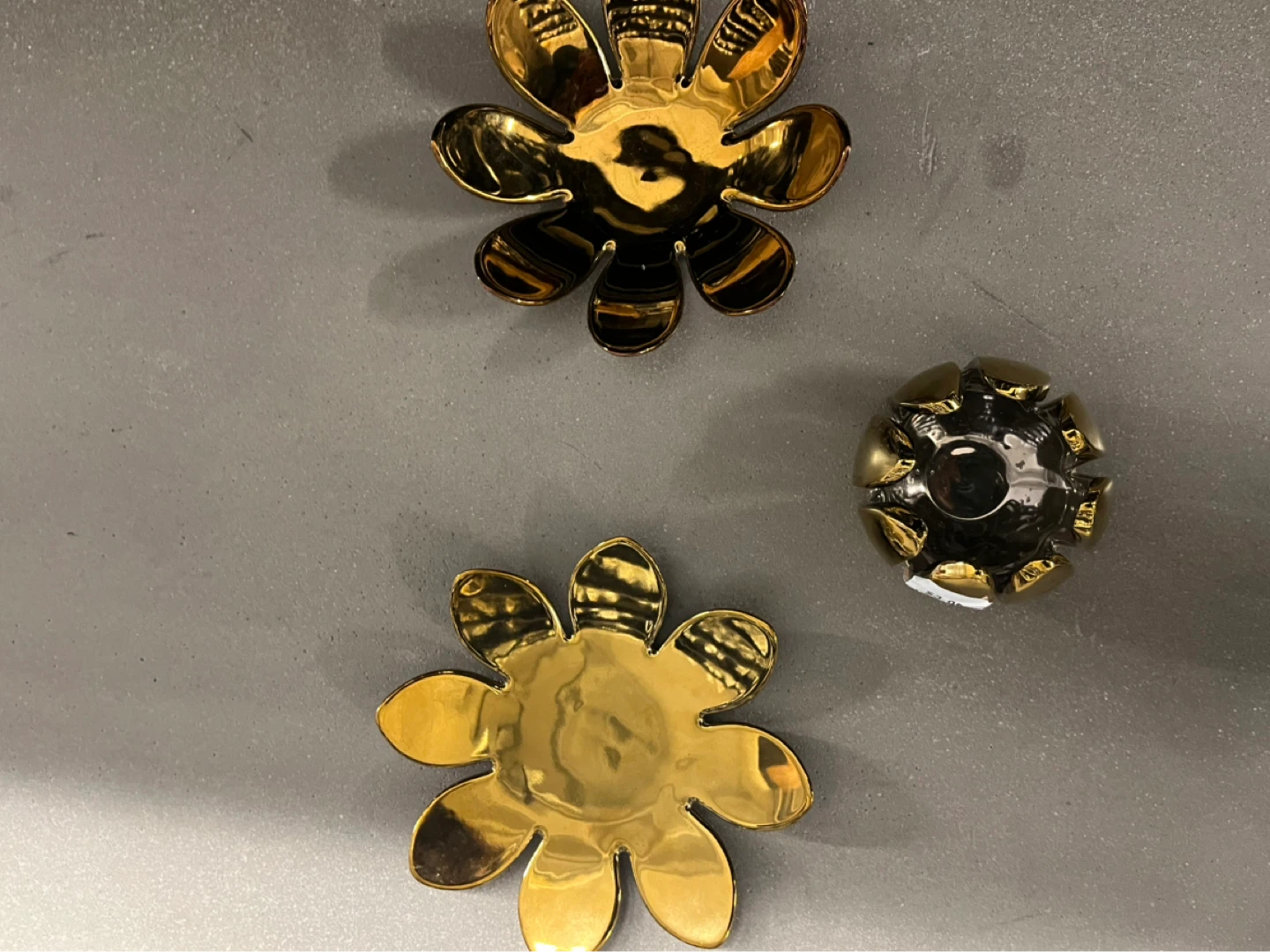 Set of 3 Gold Flower Bowls - photo 5