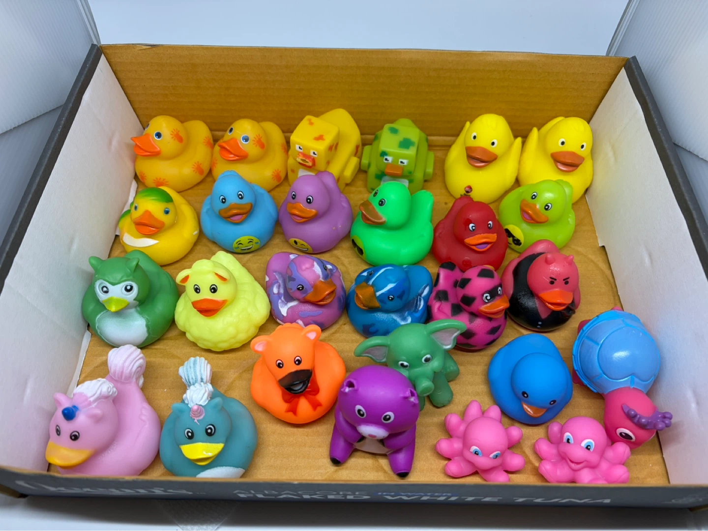Assorted Rubber Ducks and Bath Toys Set - photo 2