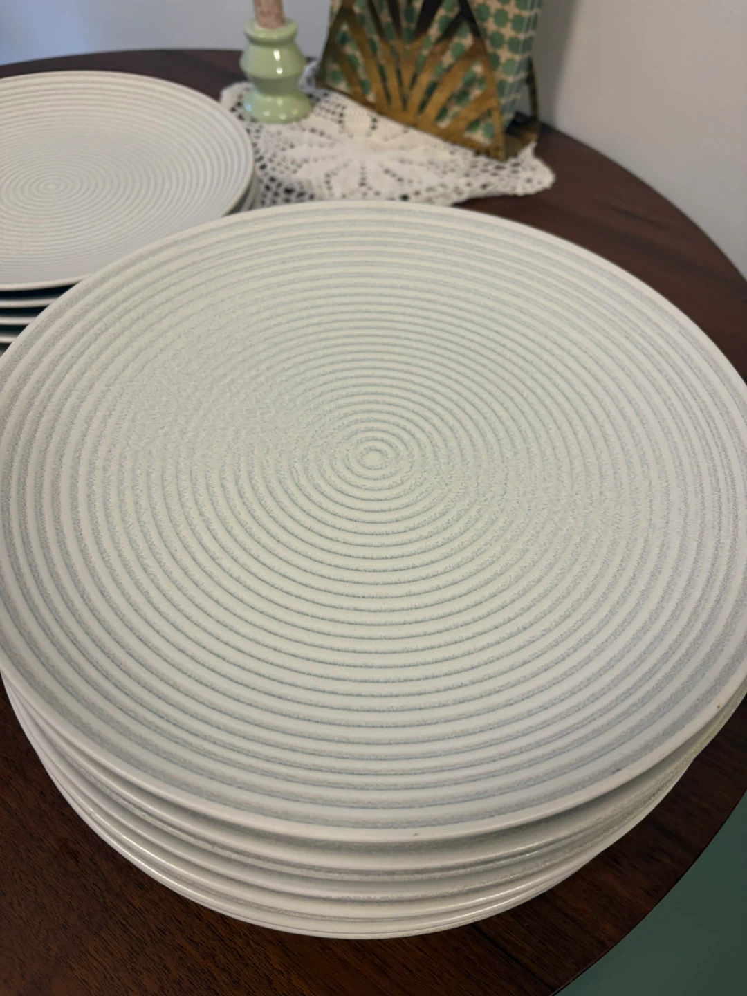 Set of White Swirl Dinner Plates - photo 2