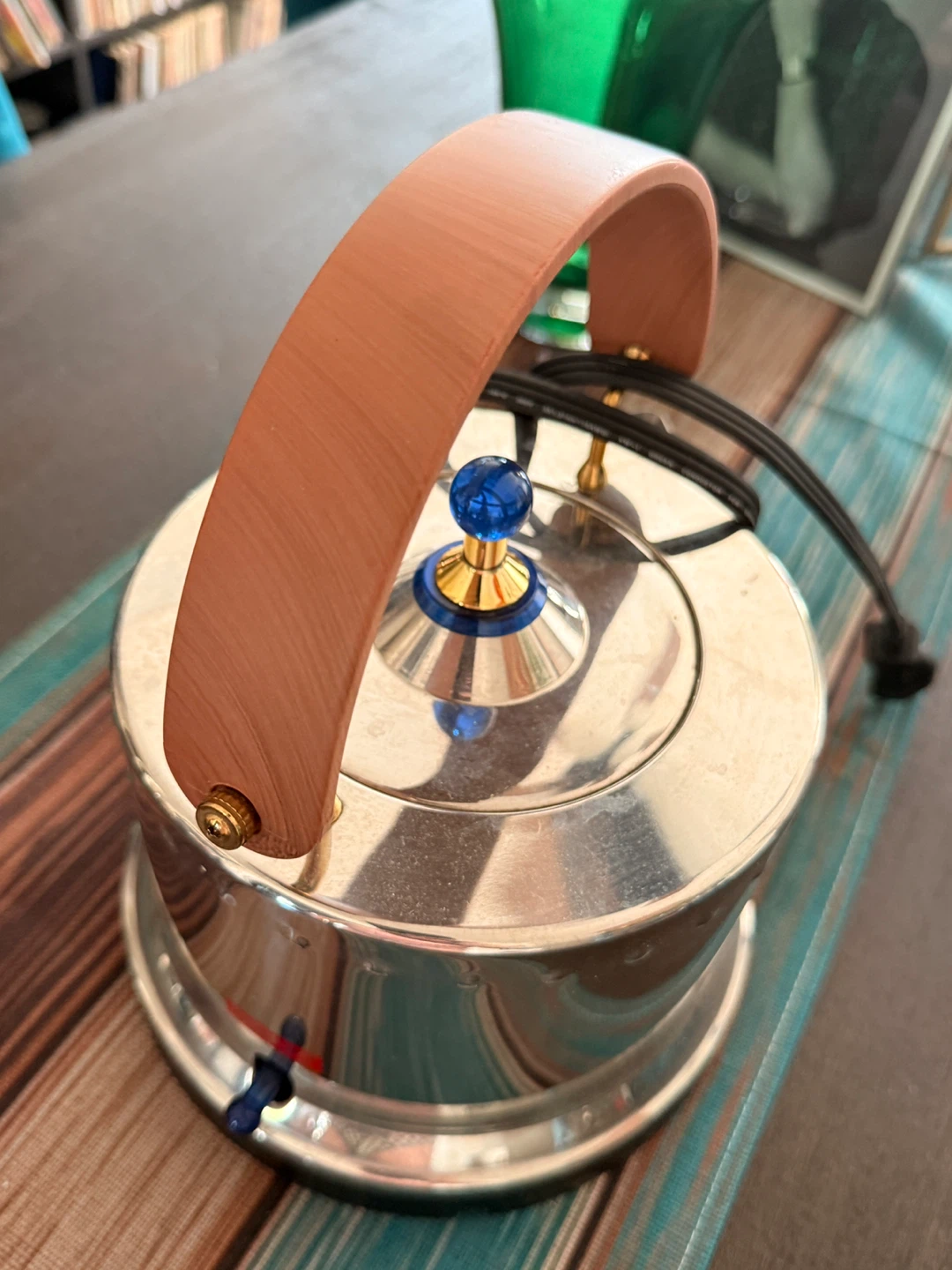 Bodum Electric Kettle with Wood Handle - photo 3