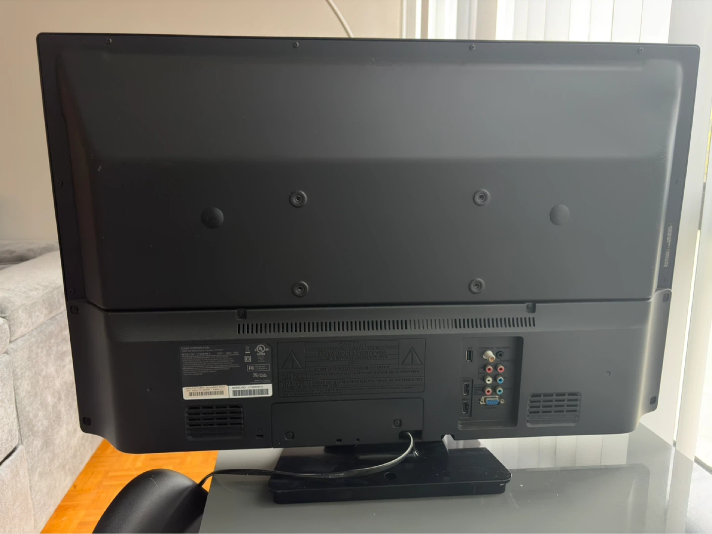 Emerson 32” Flat Screen TV w/ Remote – Works Perfectly (HDMI) - photo 3
