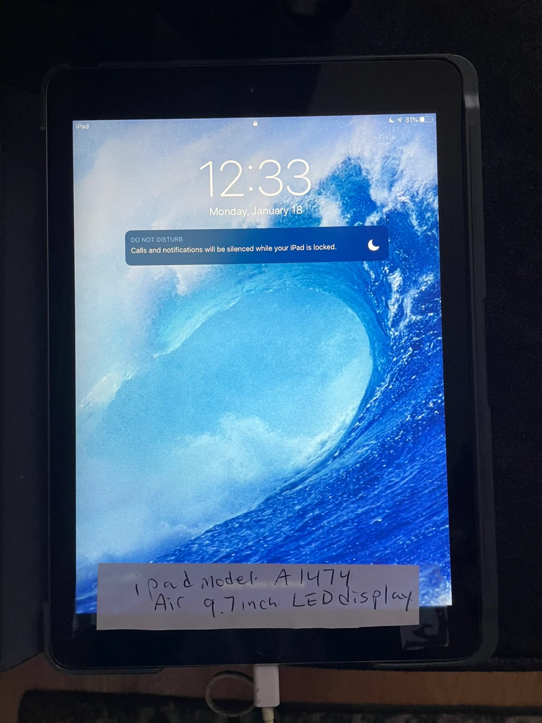 Apple iPad Air A1474 9.7-inch passcode locked