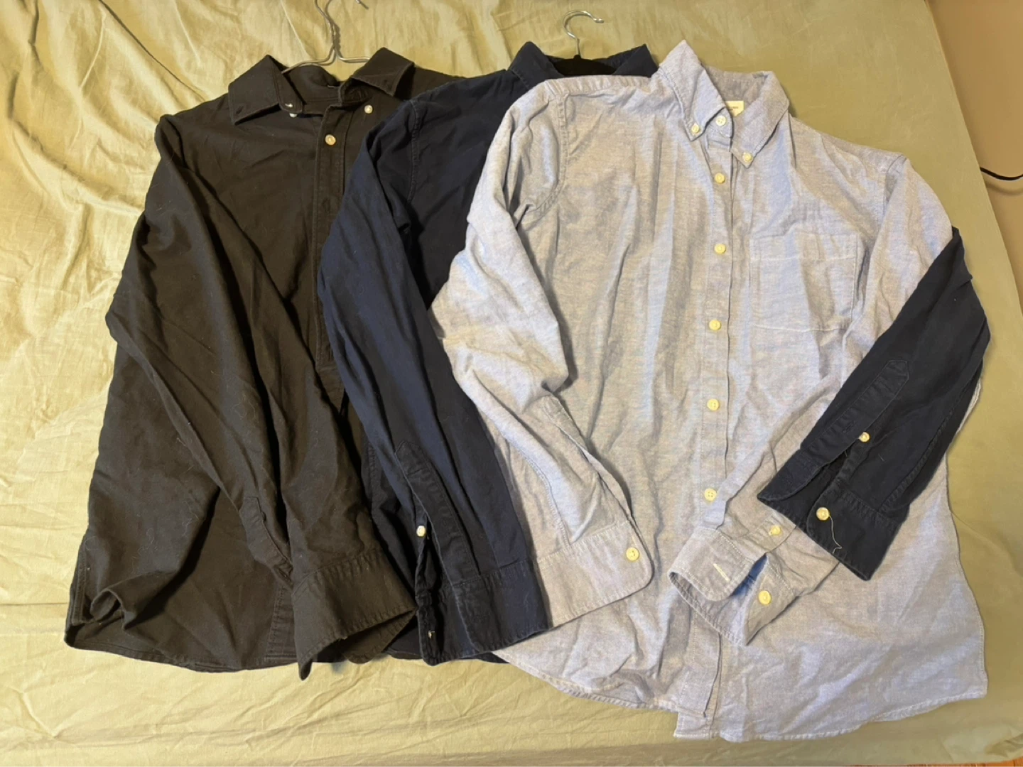 GAP Men's Button-Up Shirts (3-Pack) - Black, Navy, Light Blue
