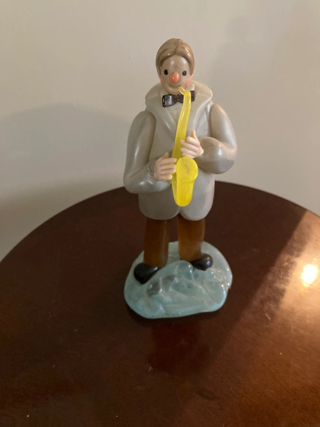 Handmade Glass Figurine - Man Playing Saxophone