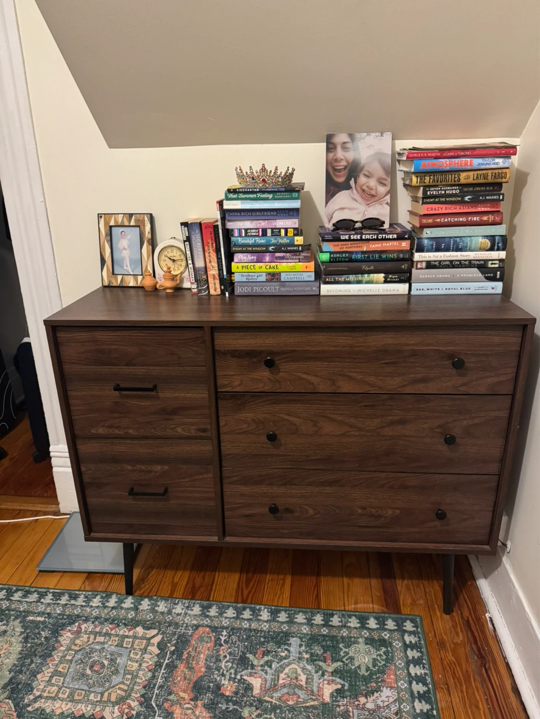 Mid-Century Modern Dresser with 5 Drawers