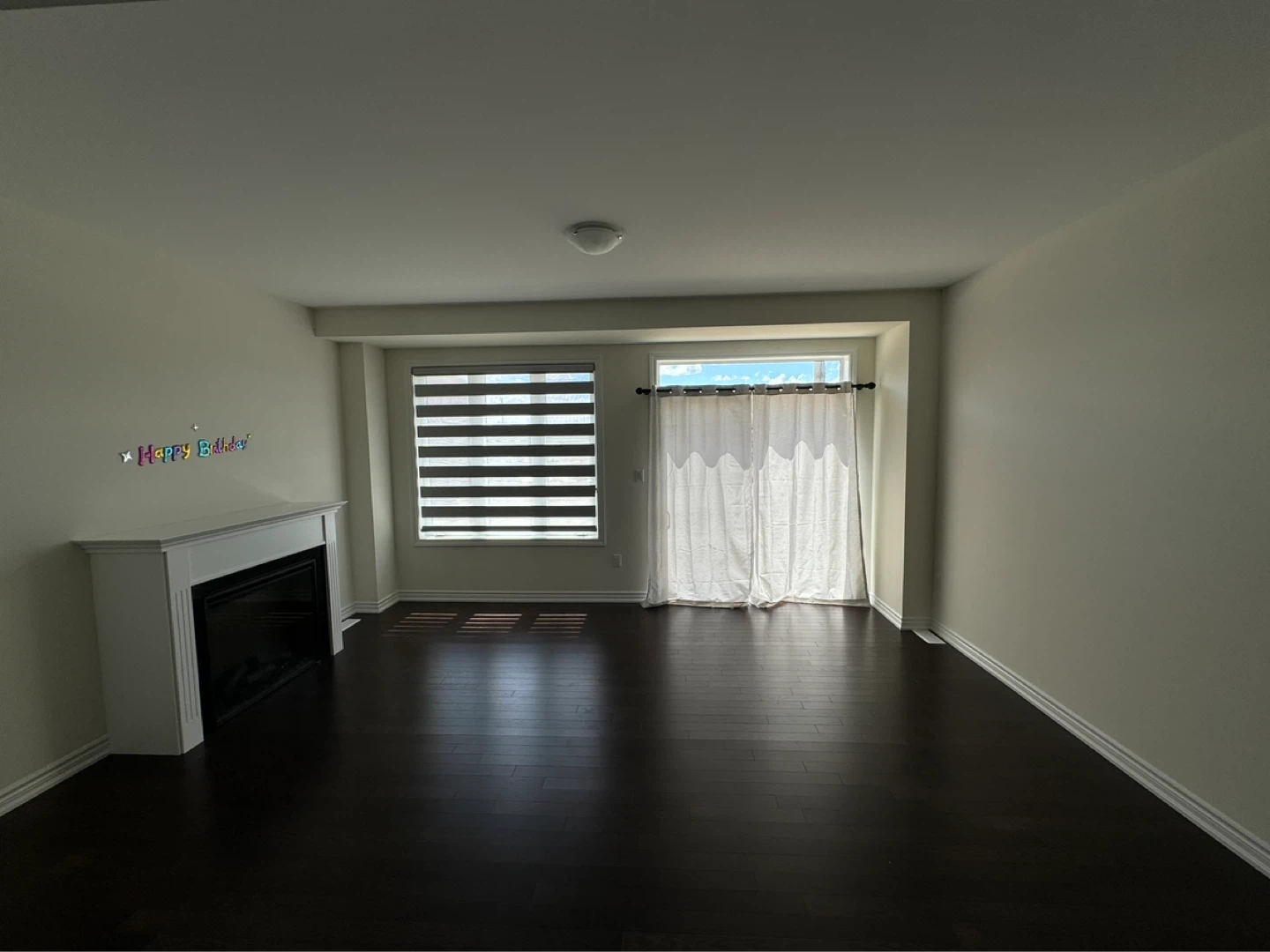 ONE Bedroom at First floor for Rent in 4 bedrooms Townhouse. - photo 2