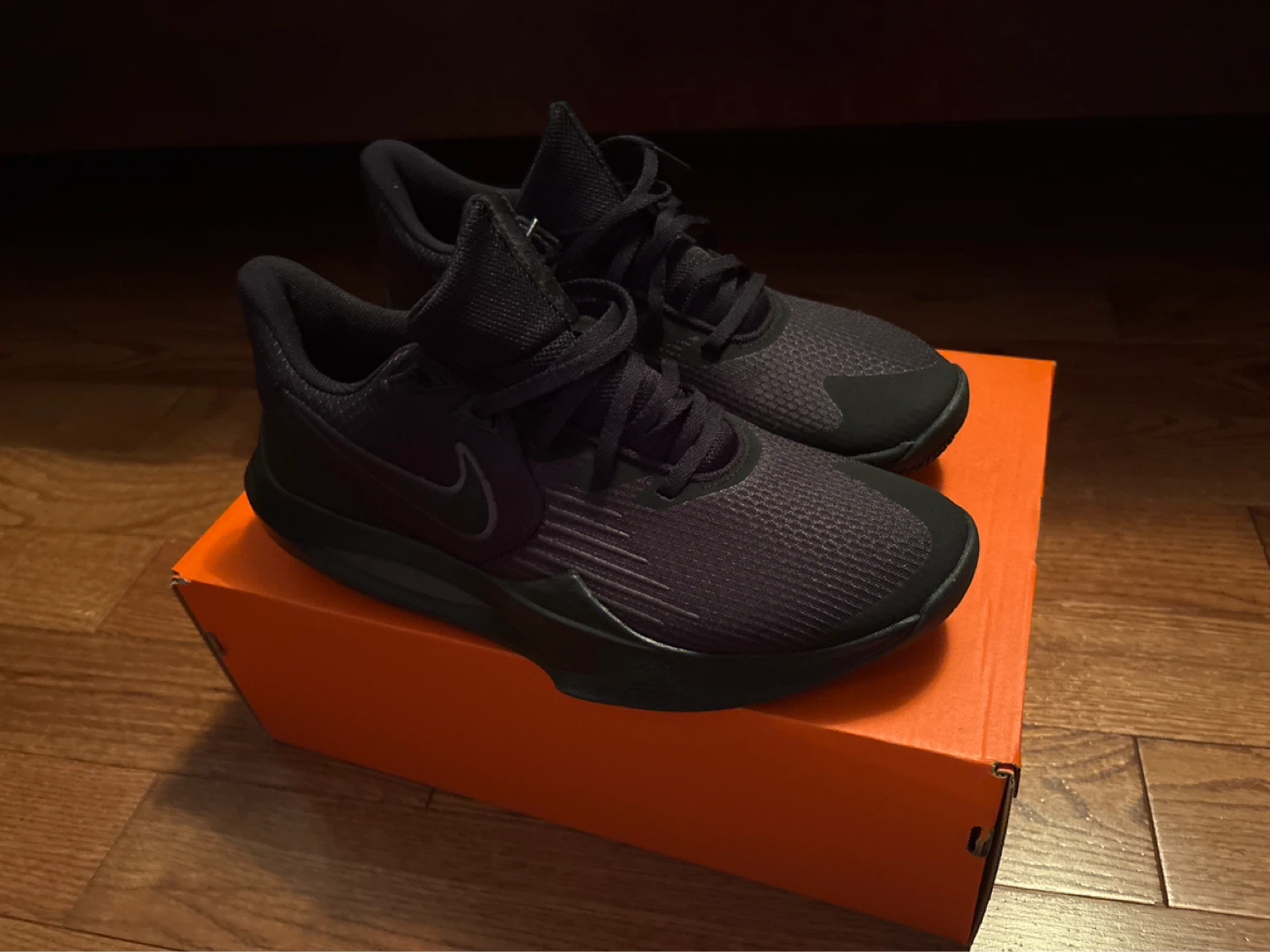 Nike Precision V Basketball Shoes - photo 4