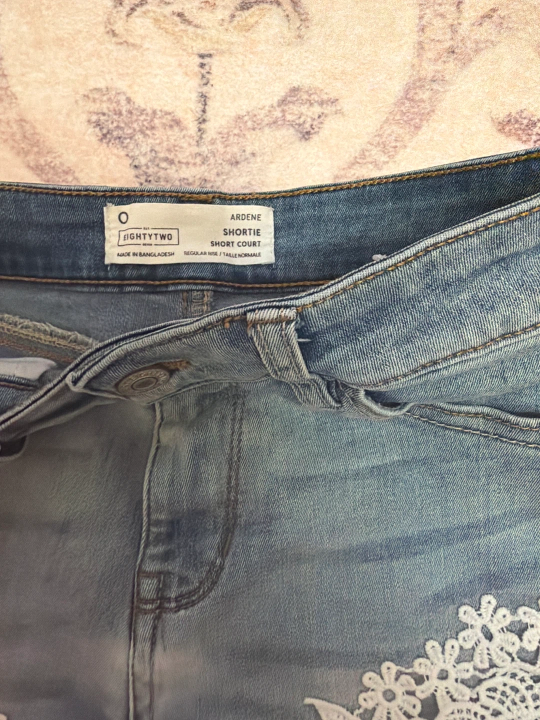 Ardene Y2K Lace Denim Shorts - Size 0 - photo 2