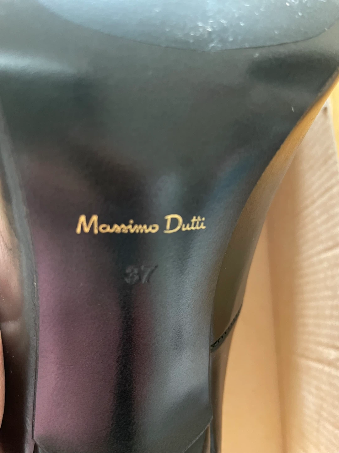 Massimo Dutti Black Leather Heels - Size 37 - photo 3