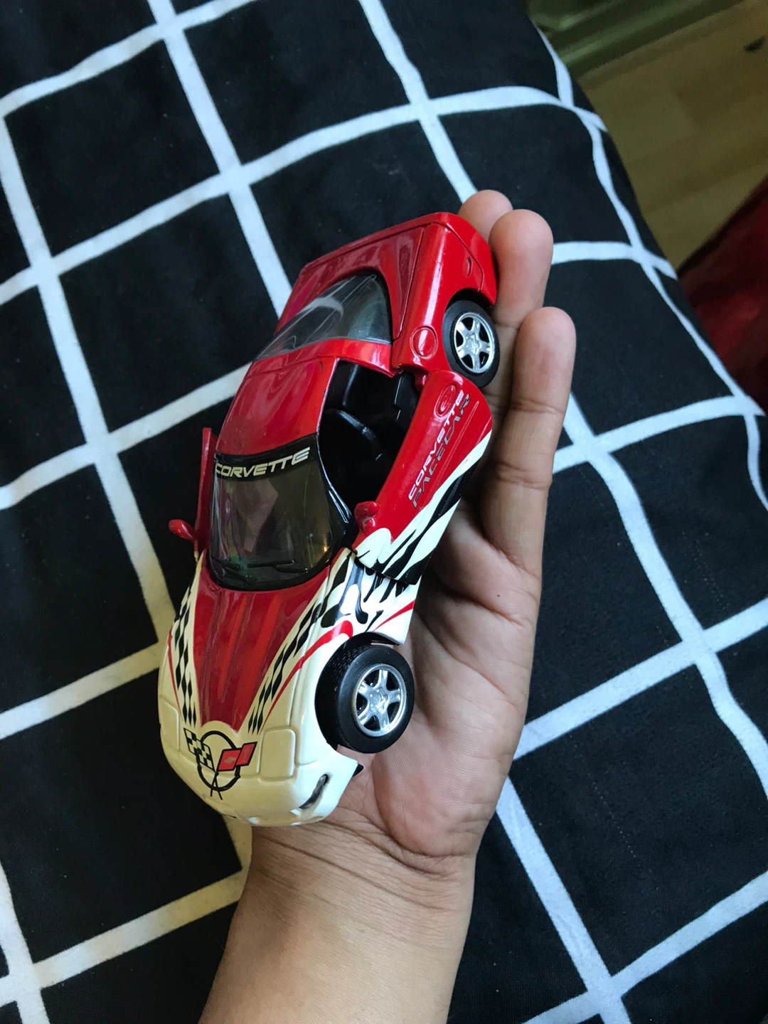 Corvette & Green Sports Car Die-cast Model Cars - photo 2