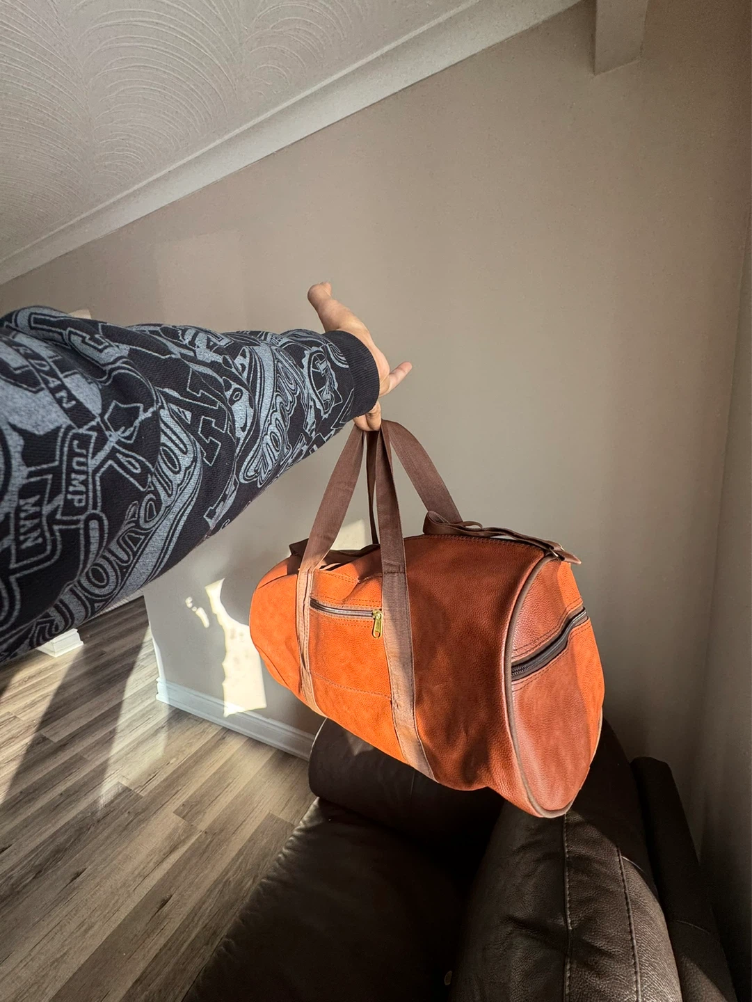 Leather duffel bag for men and women - photo 5