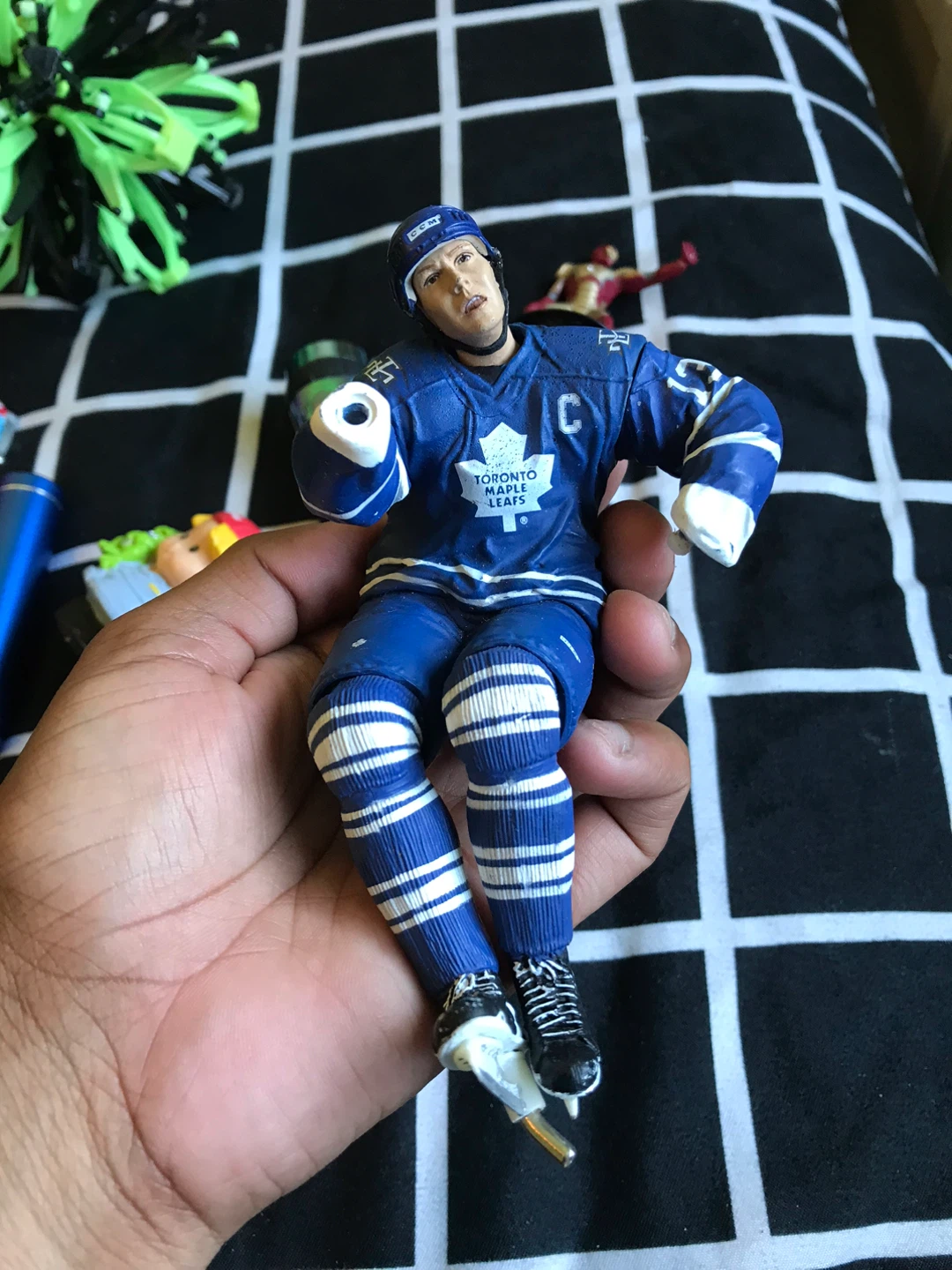 Toronto Maple Leafs Vesa Toskala Action Figure - photo 3