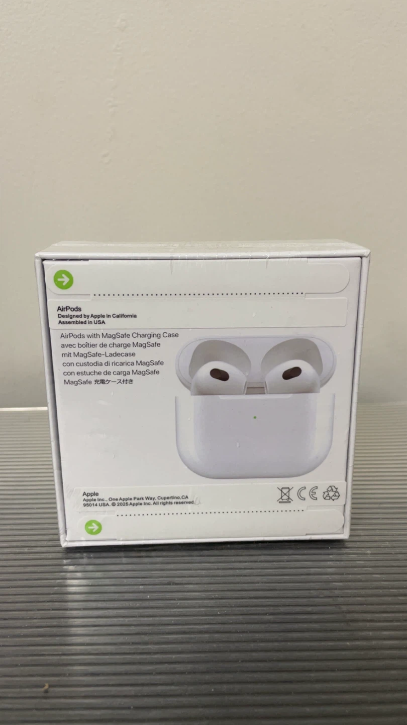 Apple AirPods (3rd Gen)
