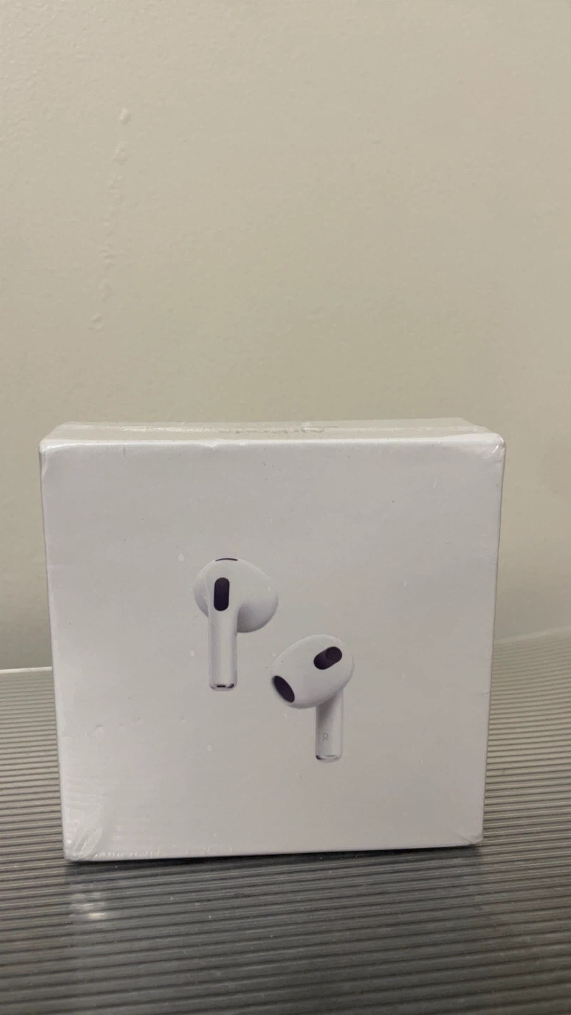 Apple AirPods (3rd Gen) - photo 2