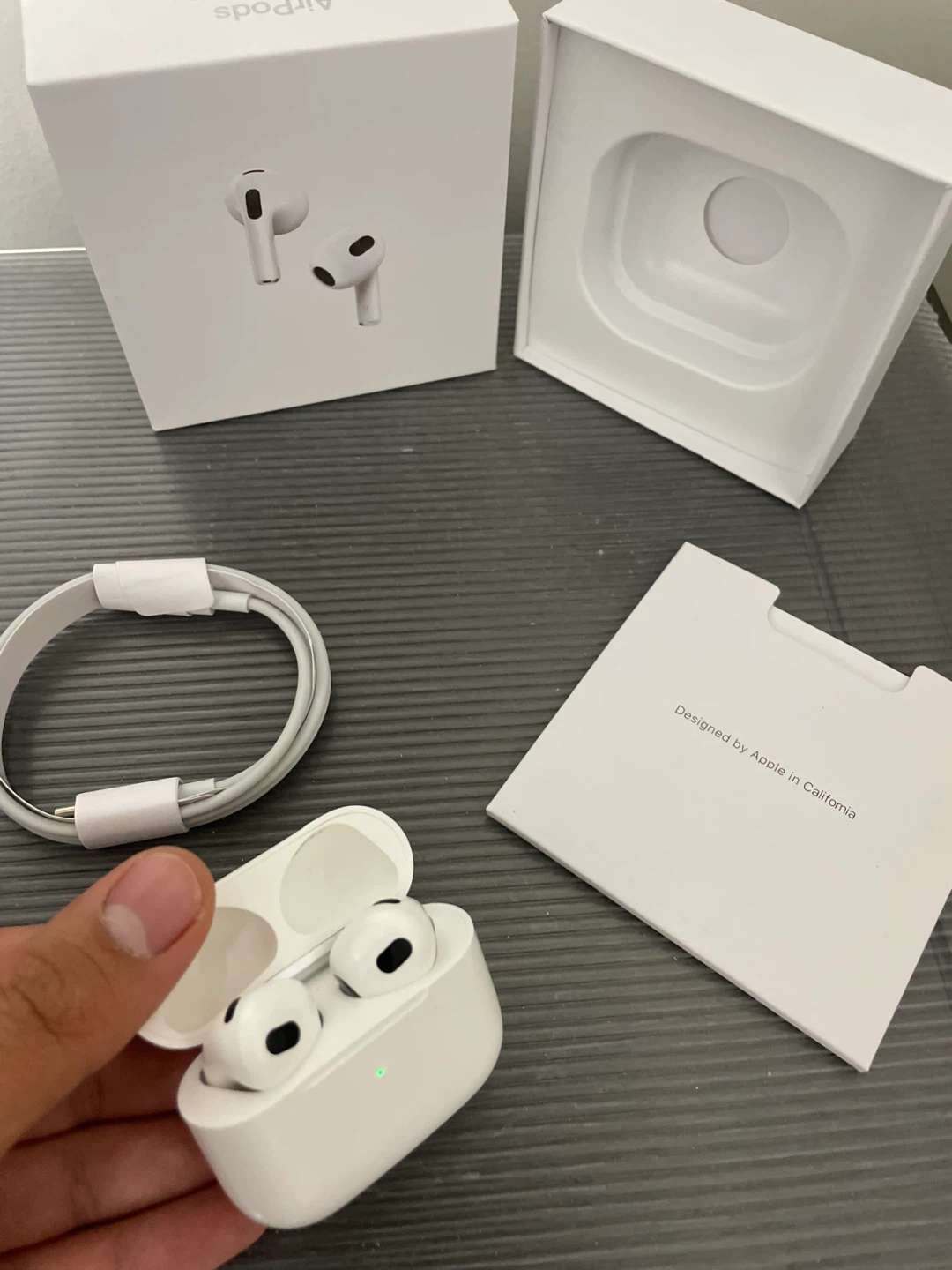 Apple AirPods (3rd Gen) - photo 3