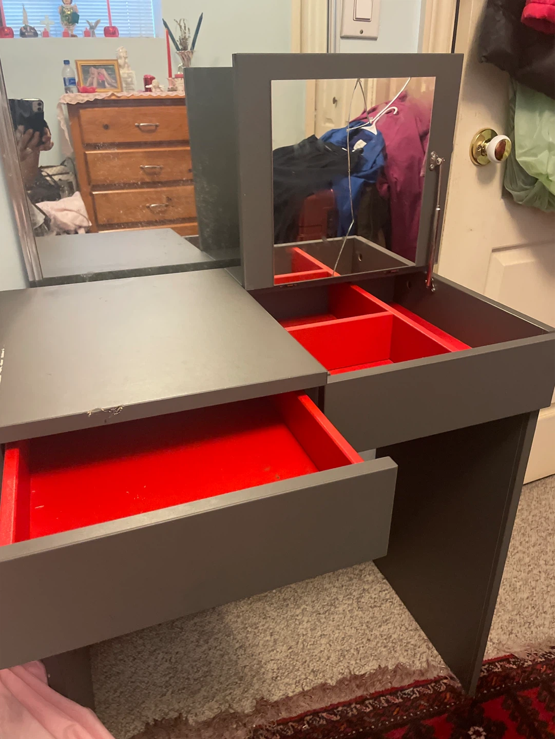 Free small gray desk:table - photo 2