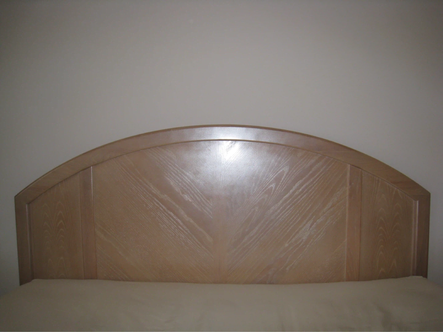 Queen Bedroom Set - photo 5