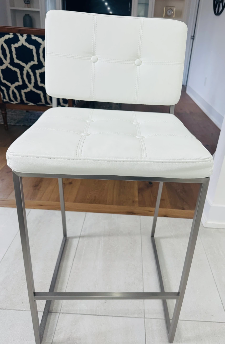 White Faux Leather Bar Stool(high chair)
