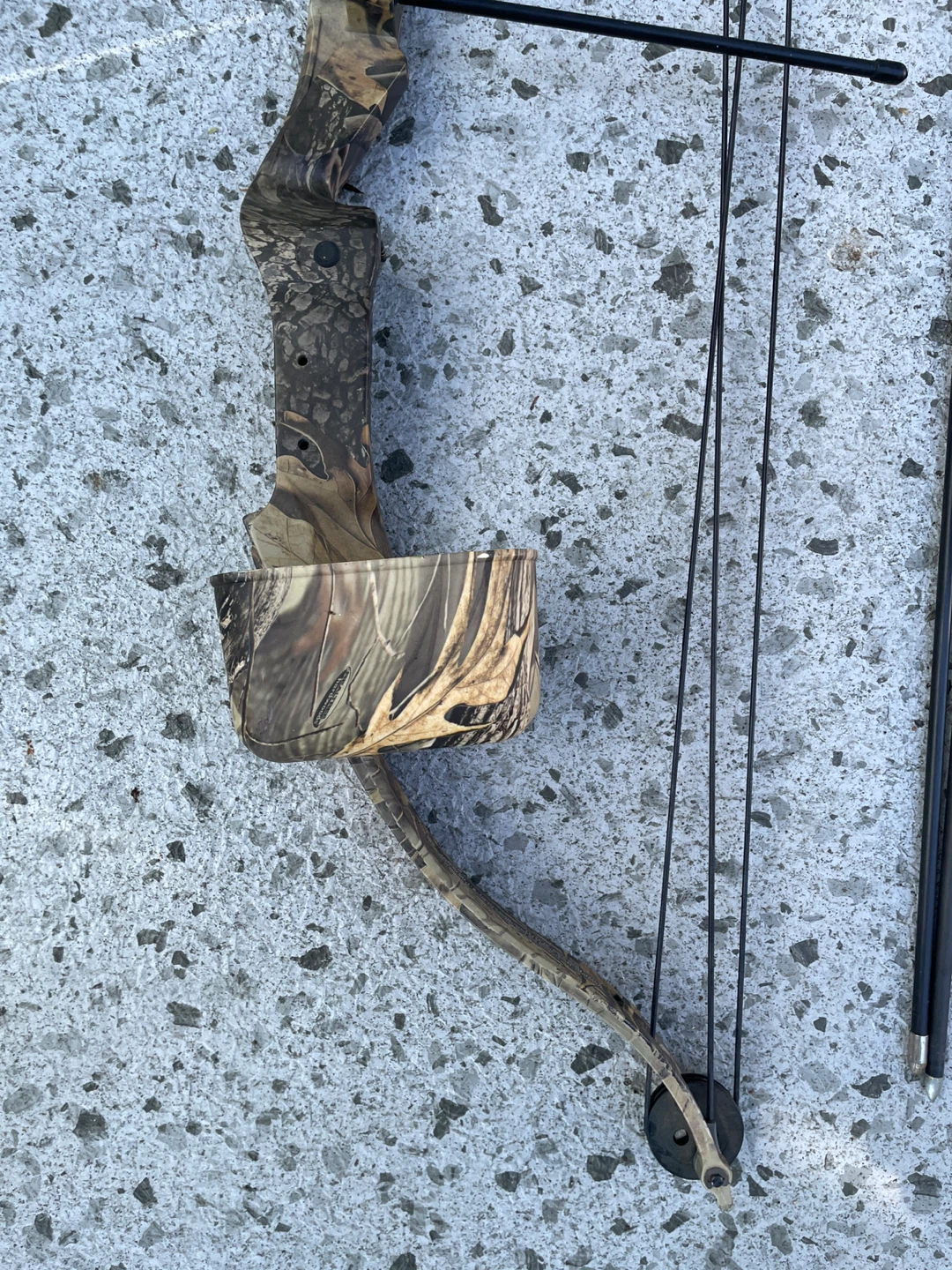Camo Recurve Bow with 5 Arrows - photo 3