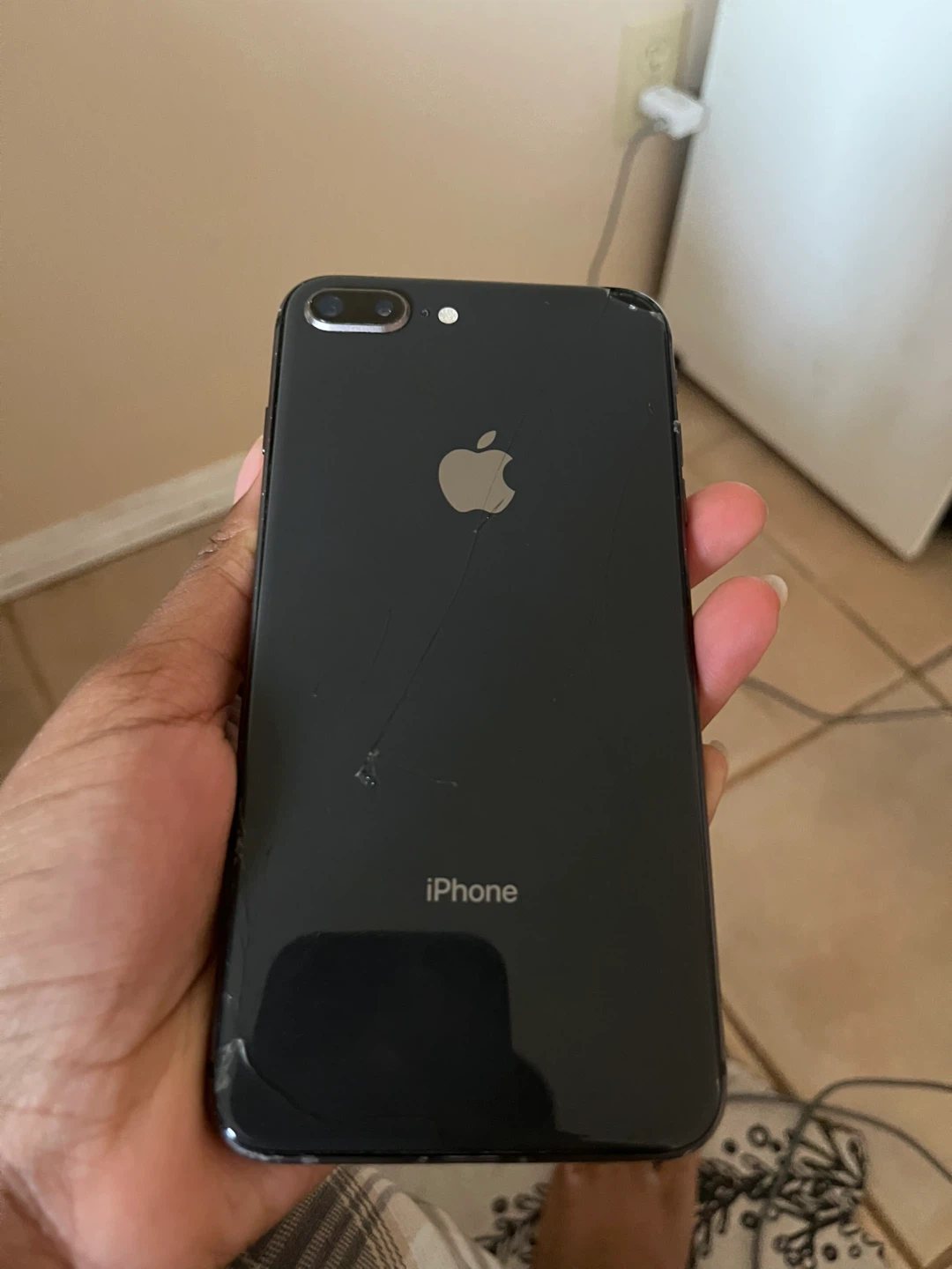 iPhone 8 Plus - Cracked Screen