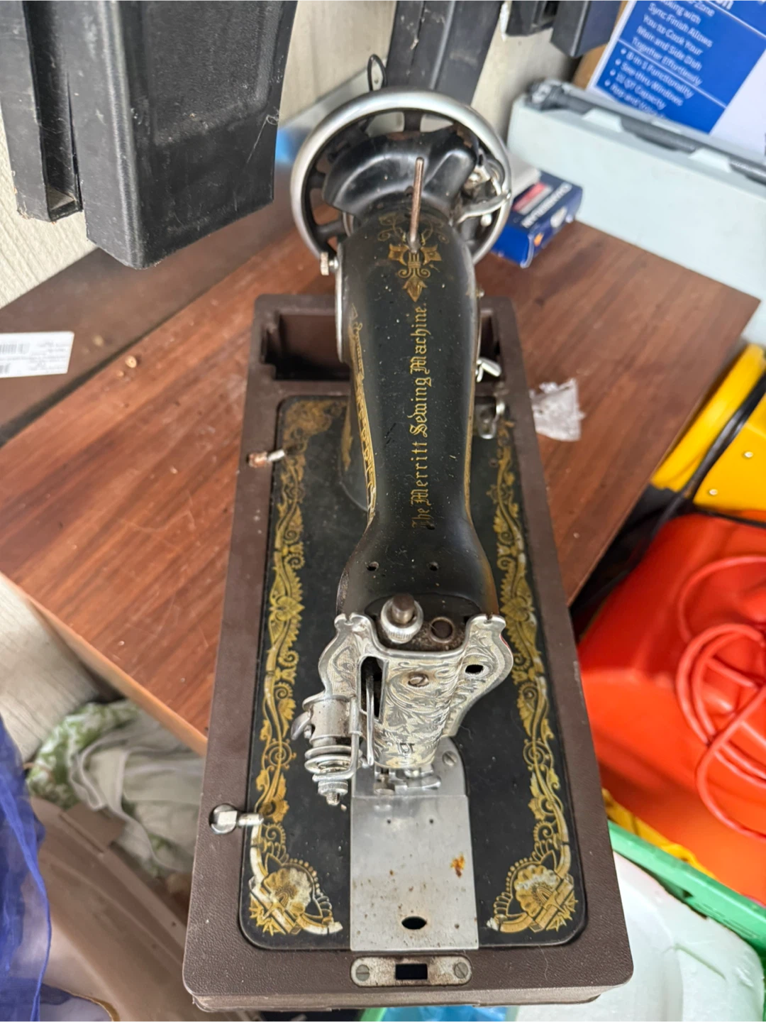 Merritt Sewing Machine - photo 2