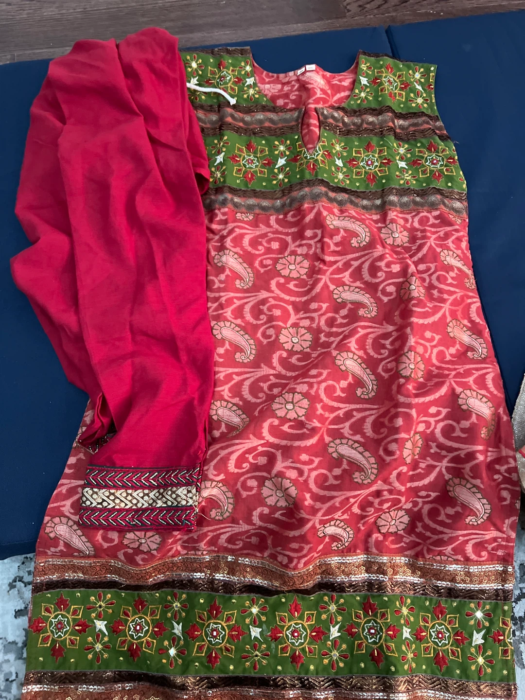 Women's Red and Green Kurti