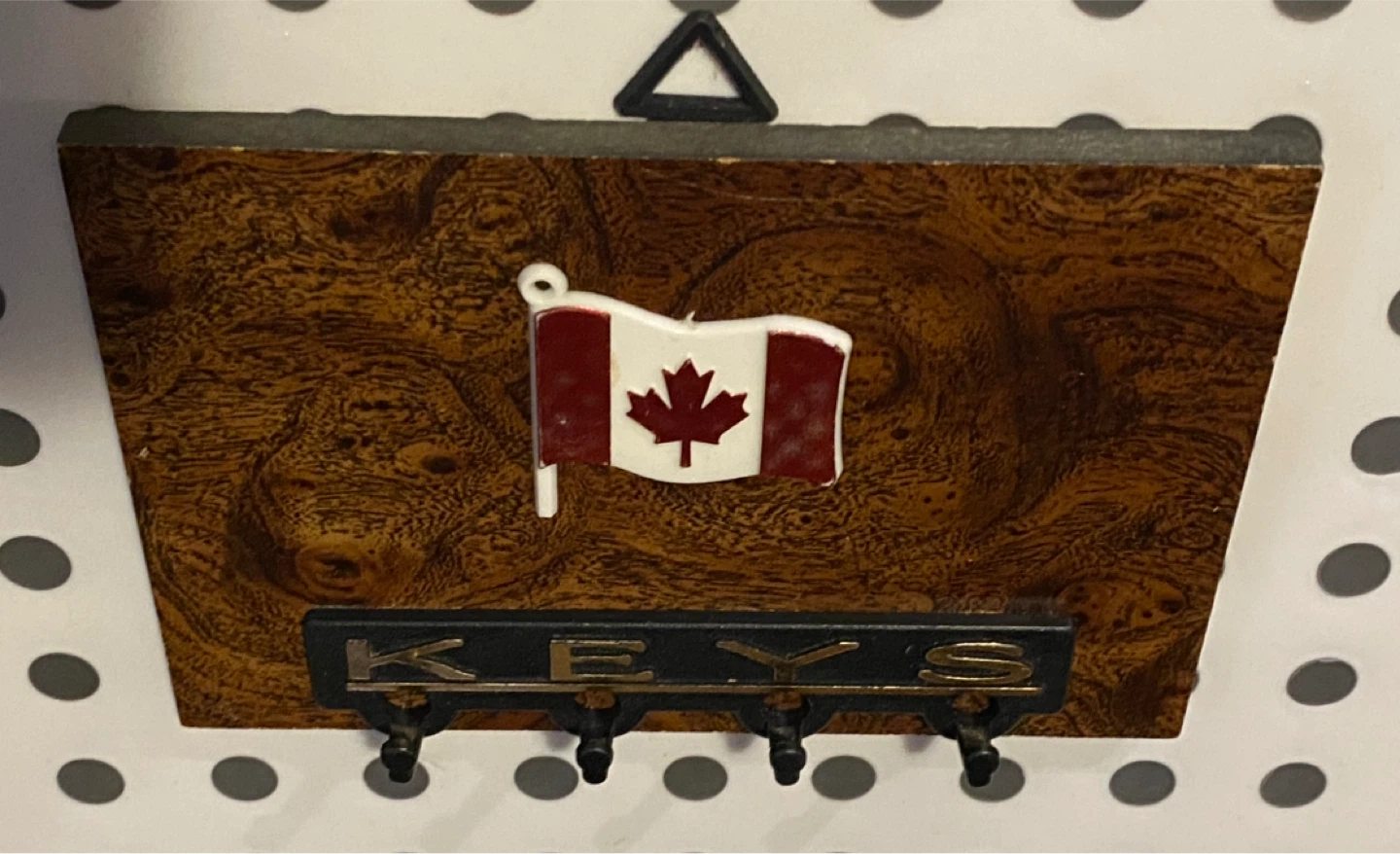 Wooden Canadian Flag Key Holder - photo 4