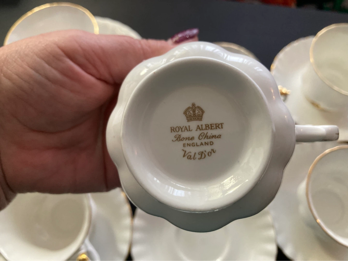 Royal Albert Val d'Or Bone China Tea Cups and Saucers Set - photo 4