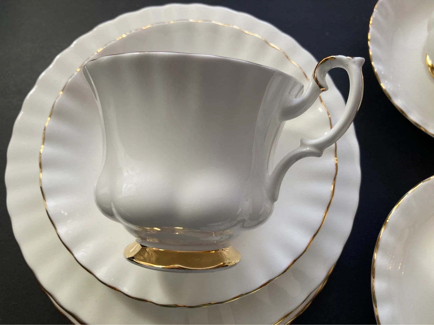 Royal Albert Val d'Or Bone China Tea Cups and Saucers Set - photo 5