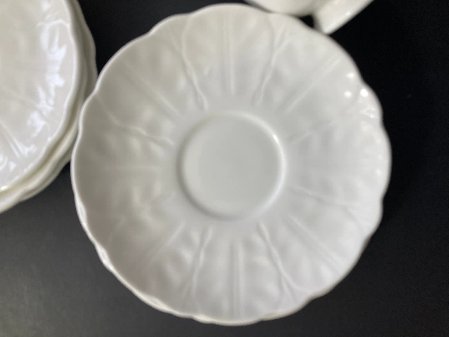 Aynsley Crocus Set of 6 White Teacups and Saucers - photo 5