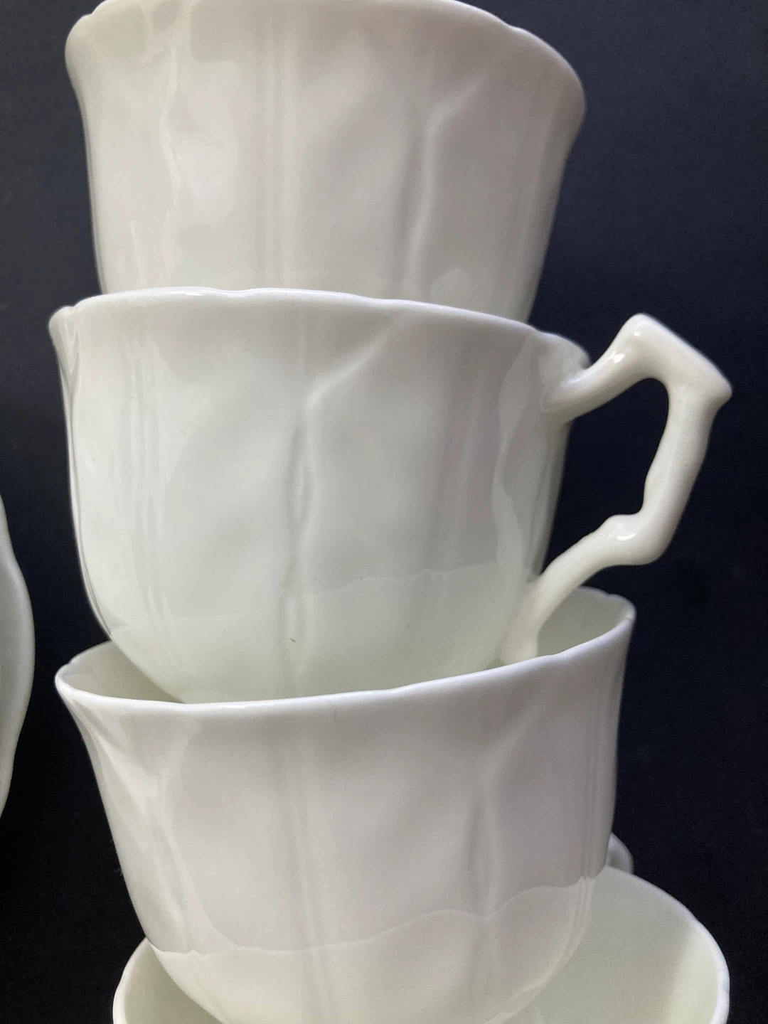 Aynsley Crocus Set of 6 White Teacups and Saucers - photo 4