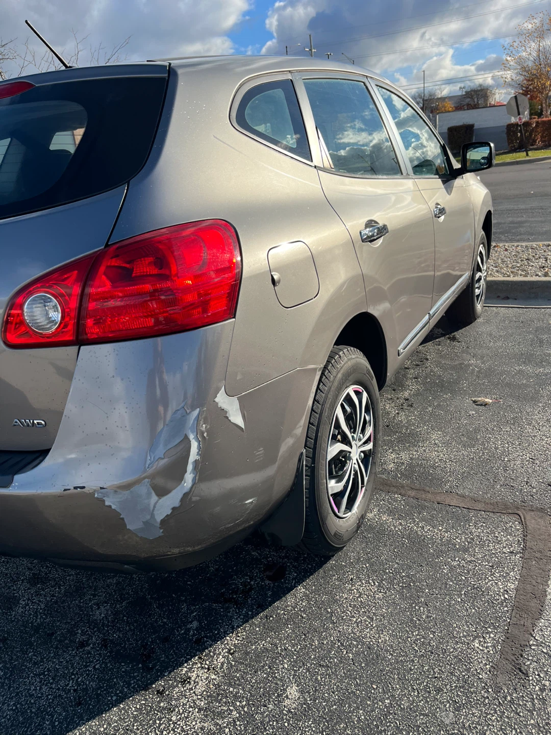 Nissan Rogue Select AWD SUV - photo 2