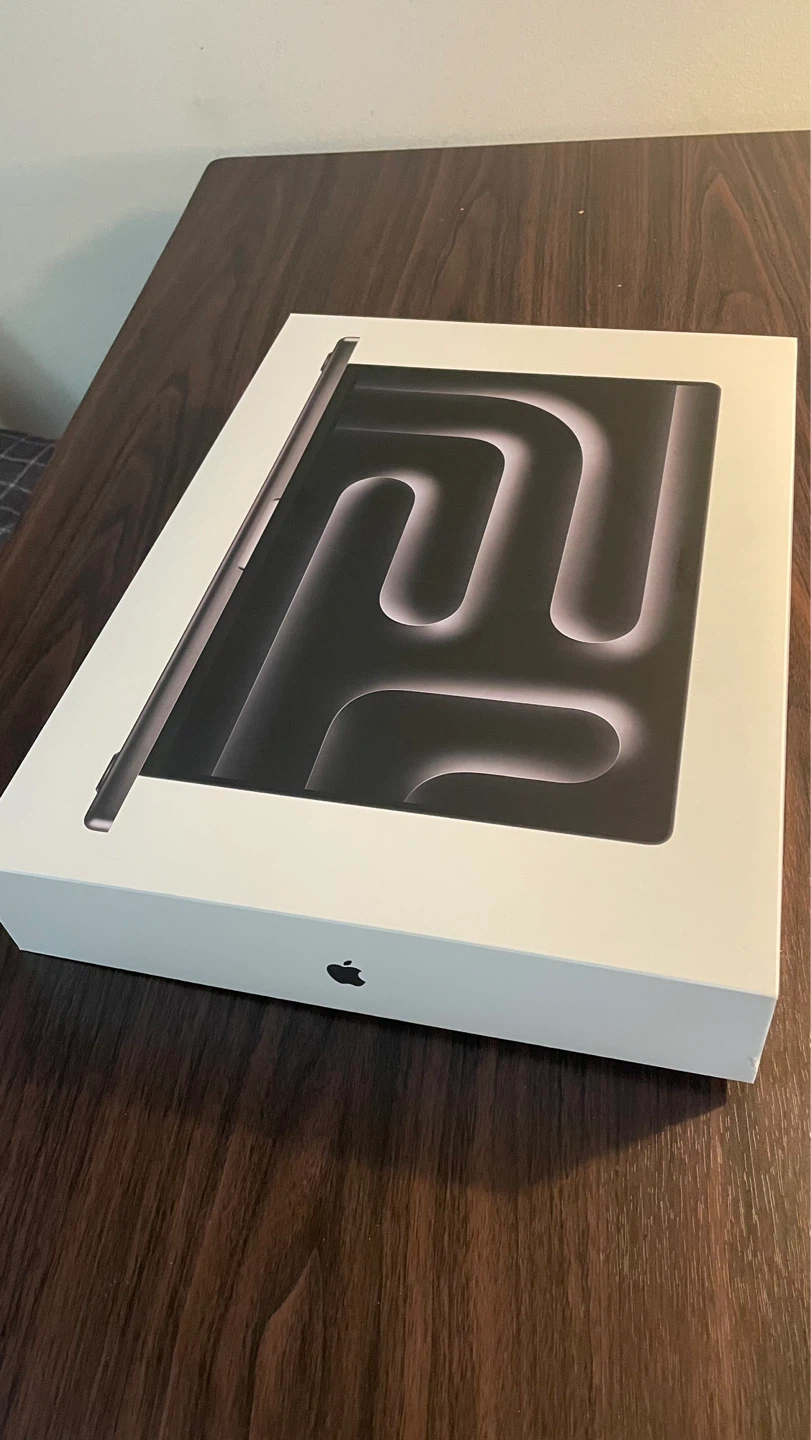 Apple MacBook Pro M3 16” empty box