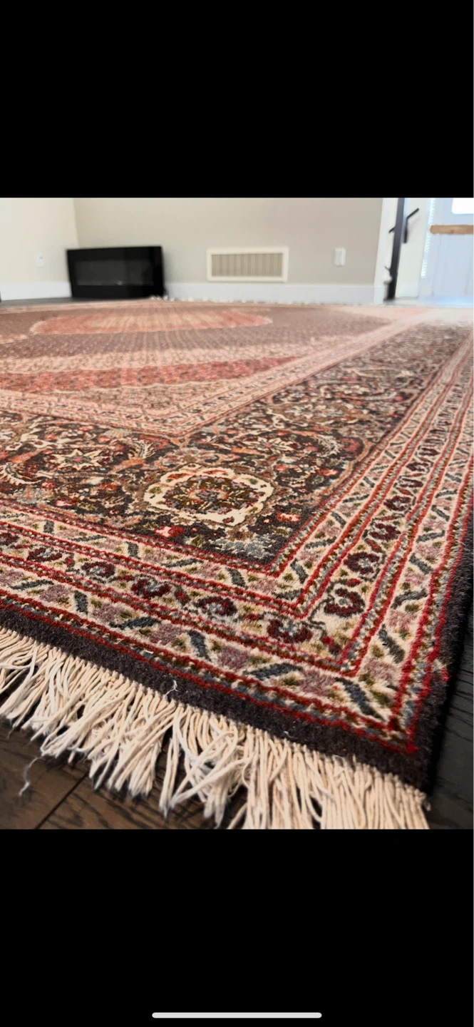 Stunning Persian Rug
