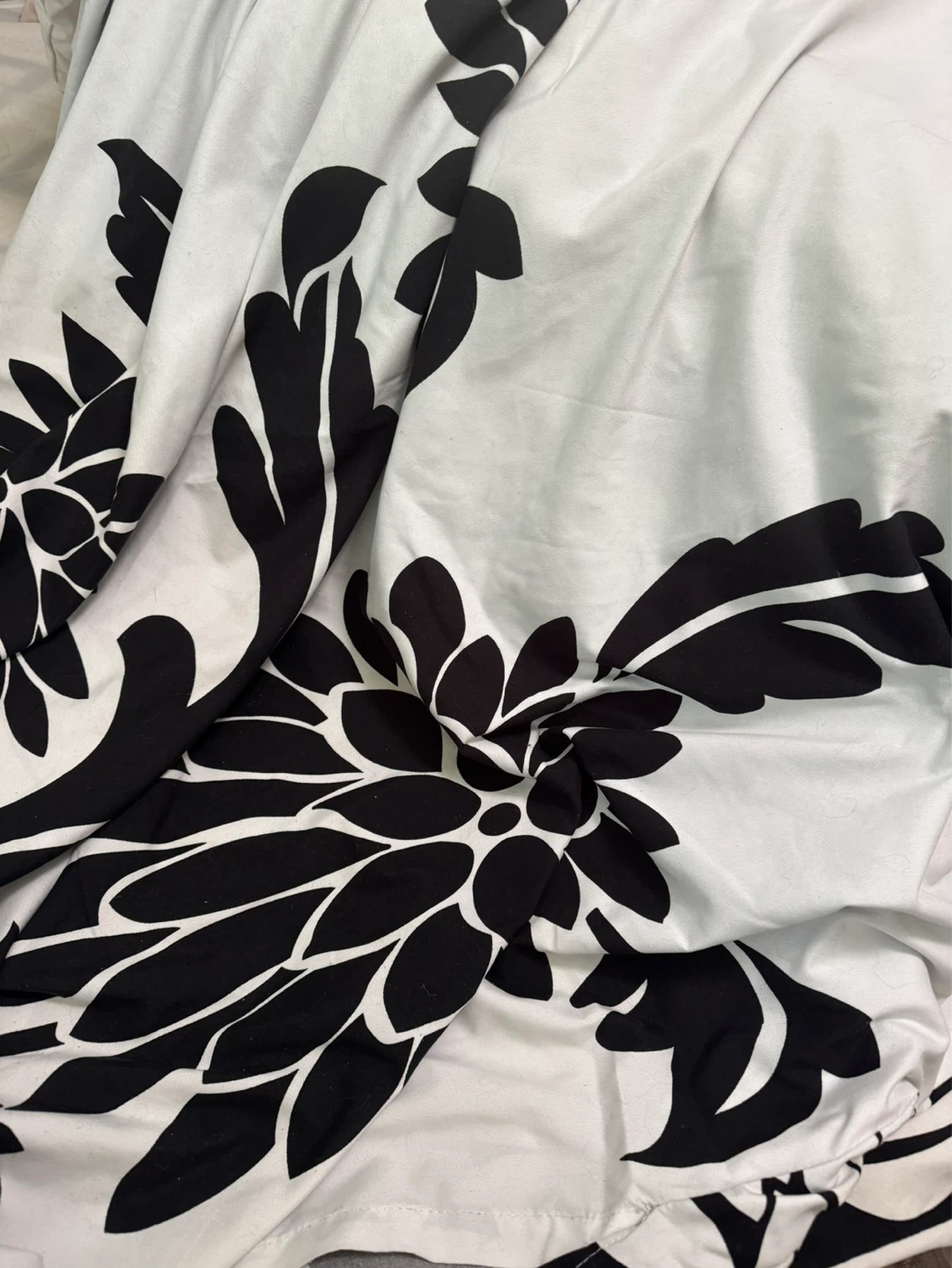 Black and White Floral Reversible Duvet Cover - photo 2