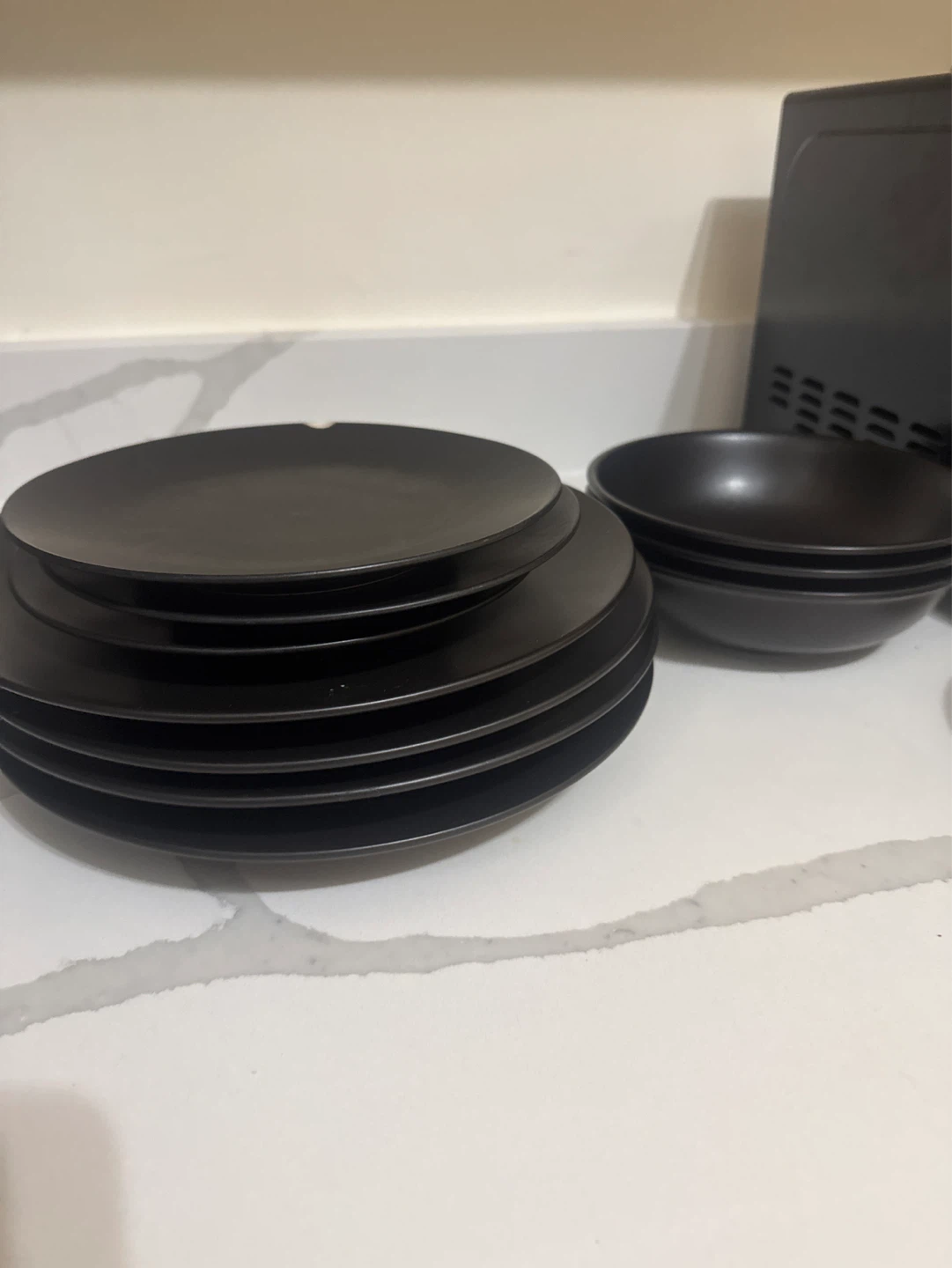 Black Dinner Plates and Bowls Set - photo 3