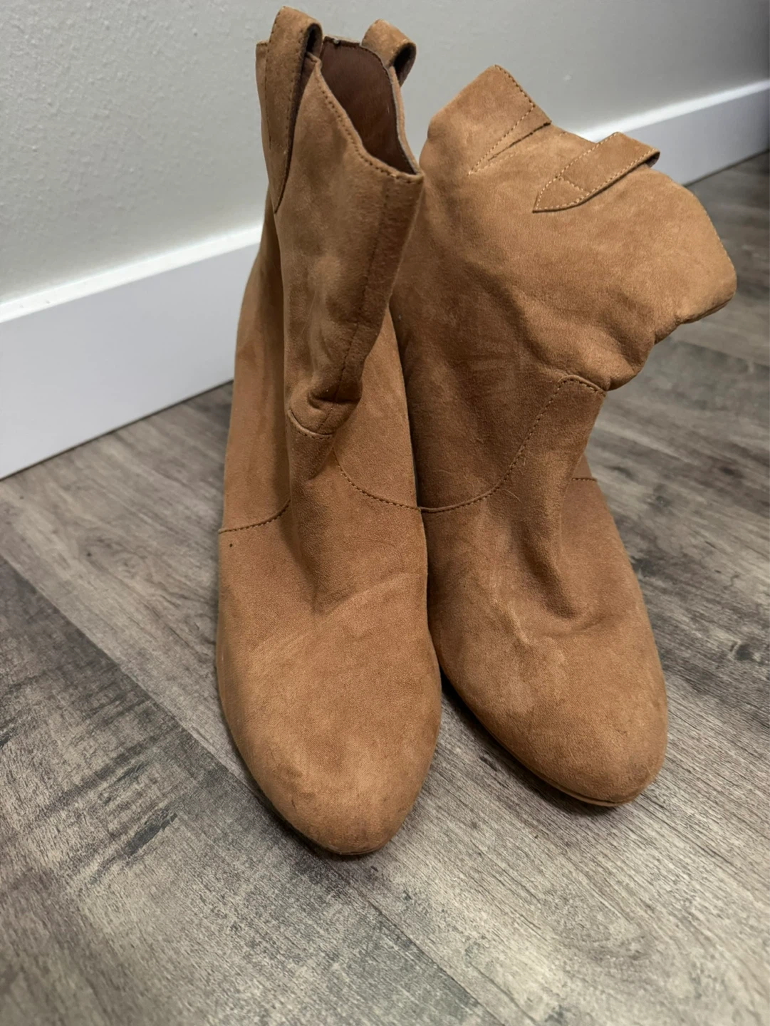 Women's Tan Suede Ankle Boots