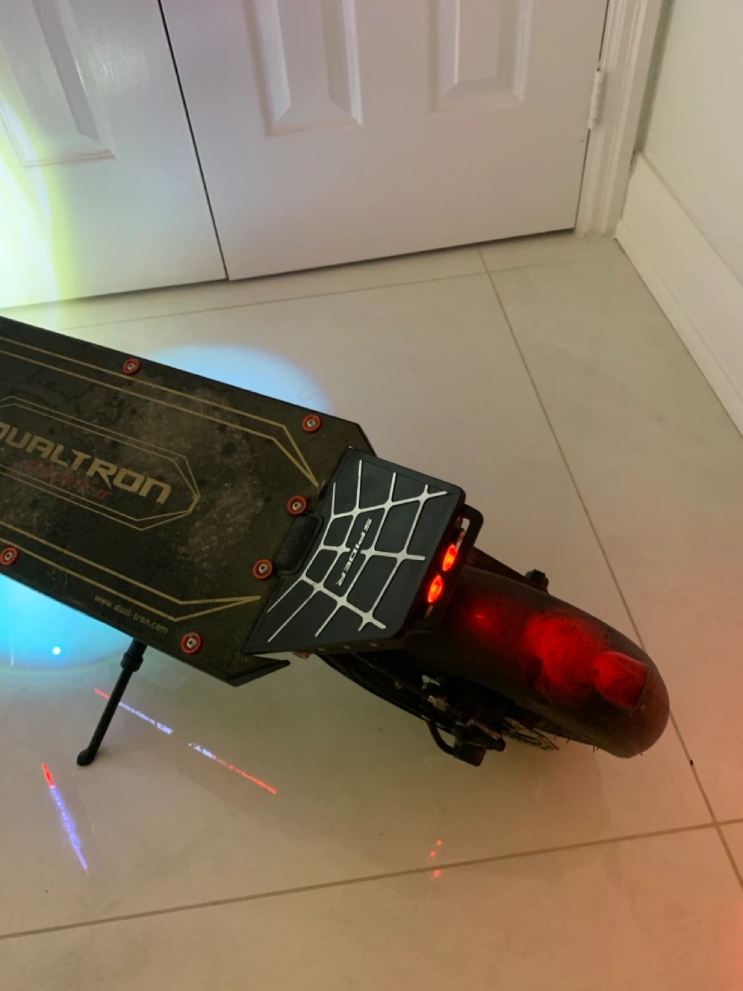 DUALTRON SPIDER 2 FAST AND LIGHTWEIGHT ELECTRIC SCOOTER - photo 2