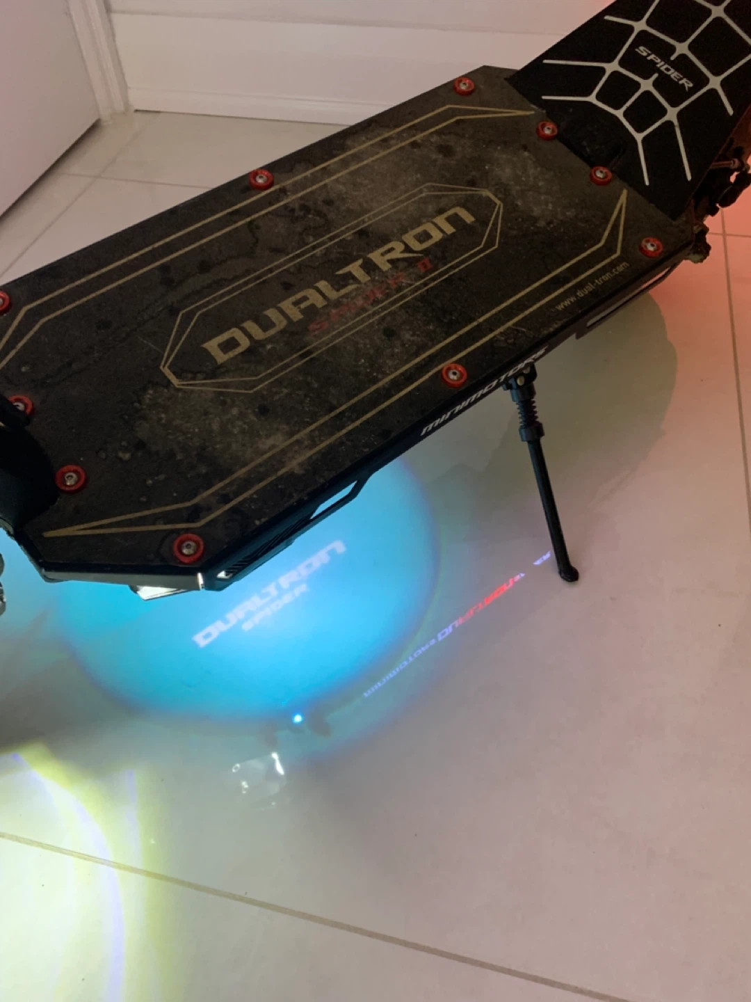 DUALTRON SPIDER 2 FAST AND LIGHTWEIGHT ELECTRIC SCOOTER - photo 4