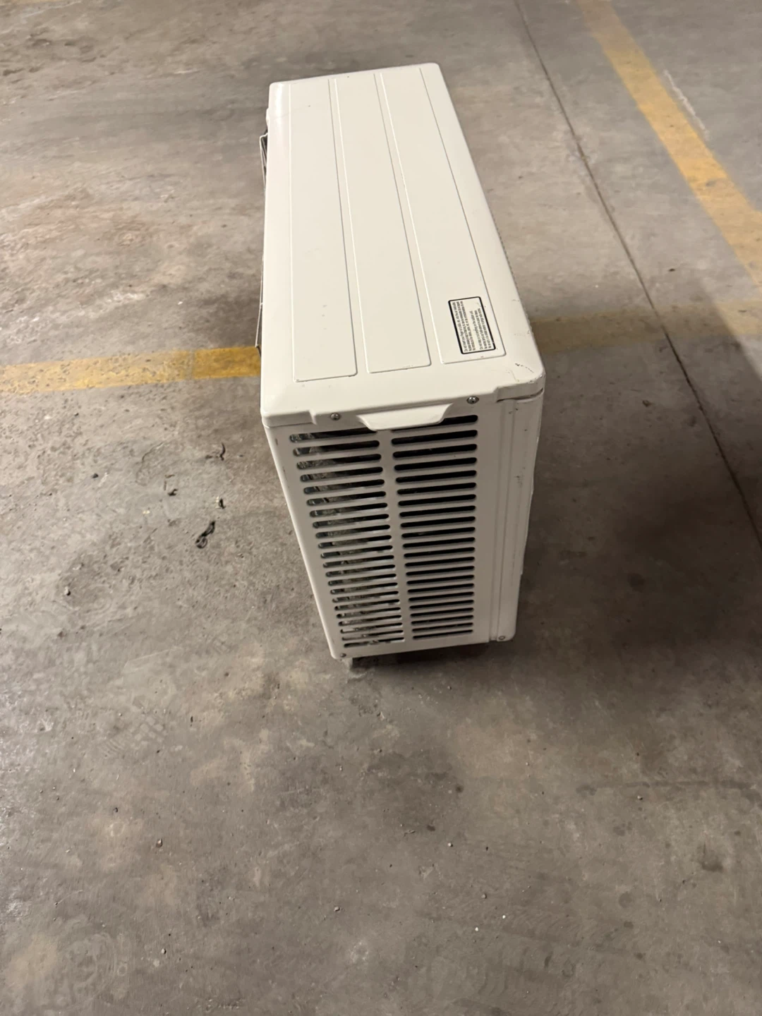 Mitsubishi Mini Split 12,000 BTU Air Conditioner - photo 4