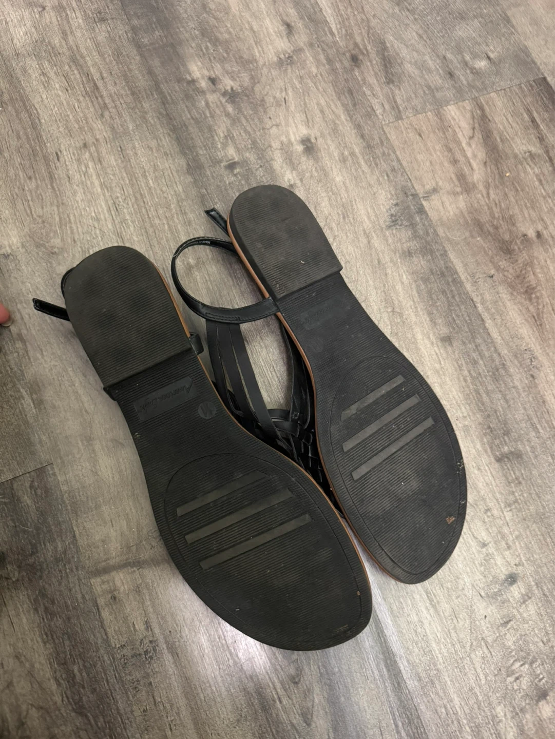 American Eagle Black Braided Flat Sandals - photo 2