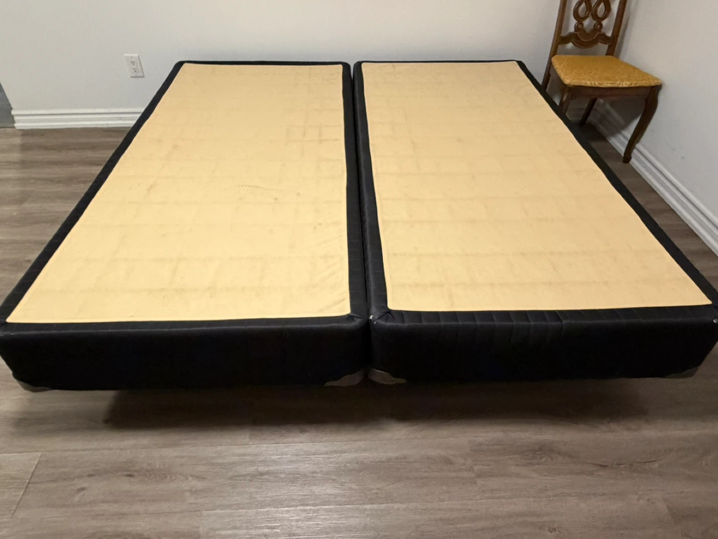 Queen Size Box Spring (Set of 2)
