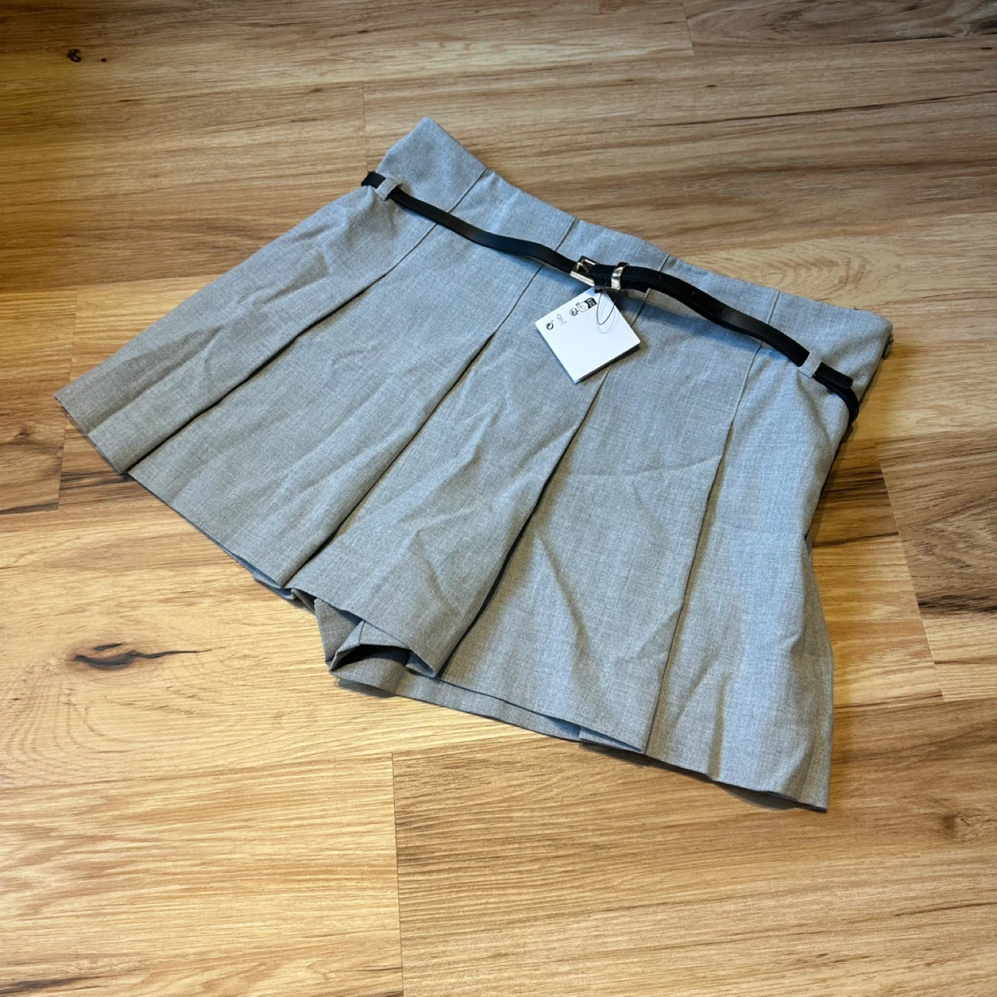 Zara Grey Pleated Skirt with Belt - Size M