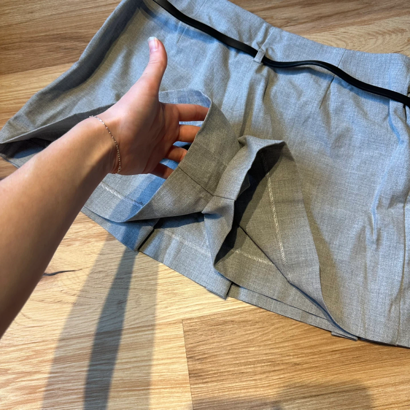 Zara Grey Pleated Skirt with Belt - Size M - photo 4