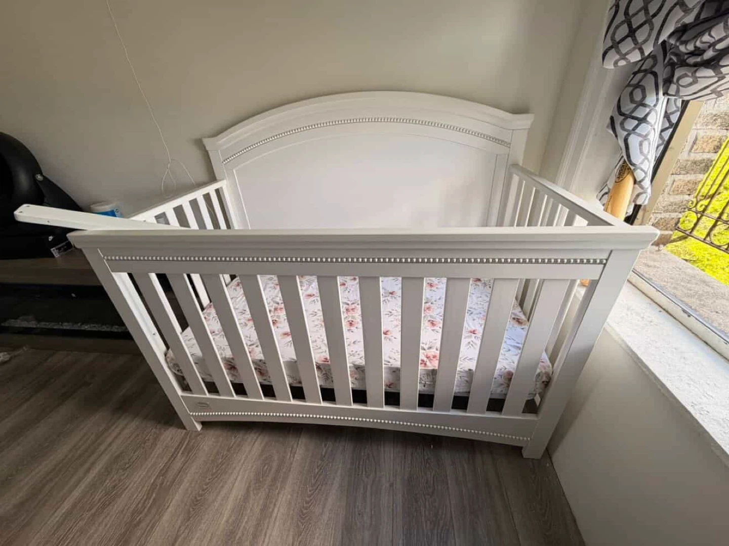 *never used* Simmons slumber time crib - photo 3