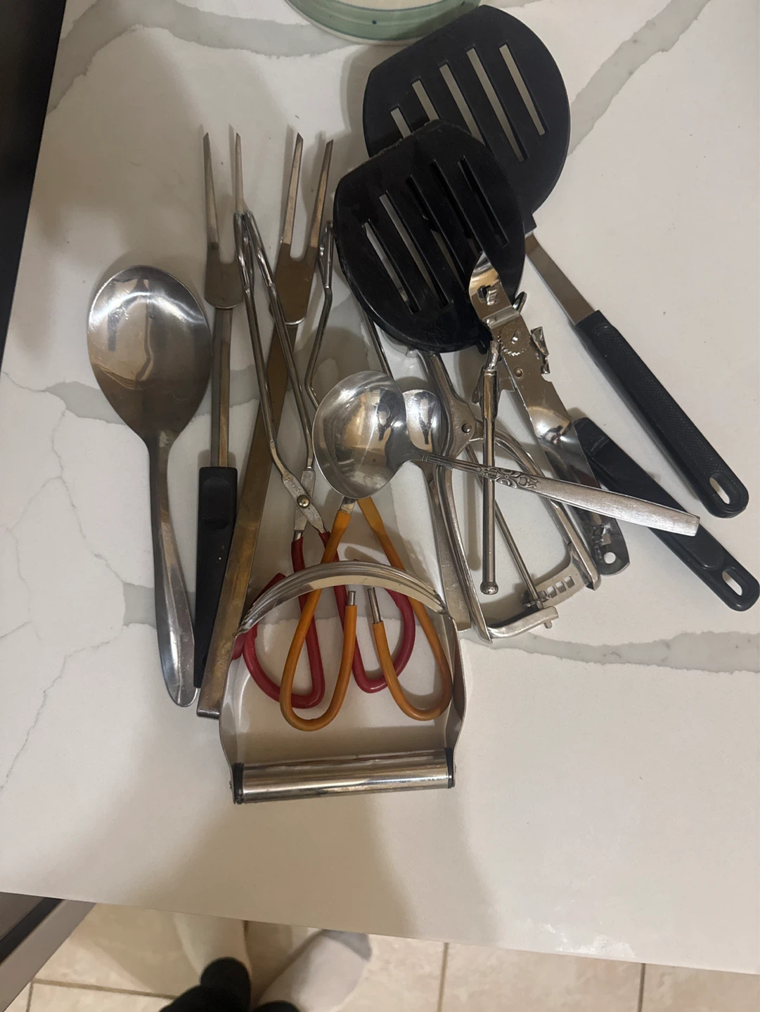 Ceramic Utensil Holder with Kitchen Tools - photo 3